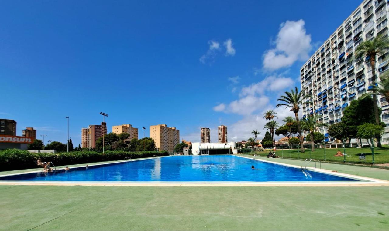 Comfortable Studio With Sea View Apartment Benidorm Bagian luar foto