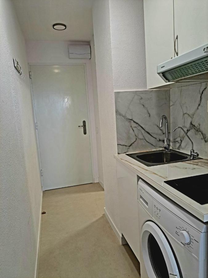 Comfortable Studio With Sea View Apartment Benidorm Bagian luar foto