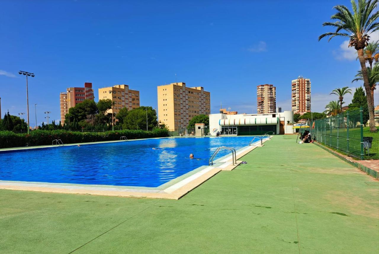 Comfortable Studio With Sea View Apartment Benidorm Bagian luar foto