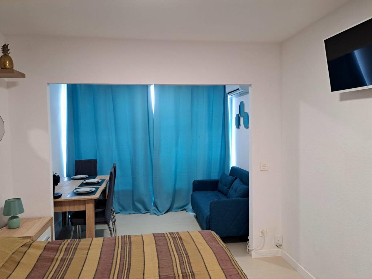 Comfortable Studio With Sea View Apartment Benidorm Bagian luar foto